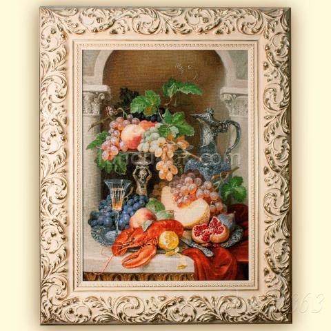 Вышивка в оформлении  - ткань: конгресс страмин 24 ct, техника: петит-полукрест <br>Автор вышивки: Лариса Якубова