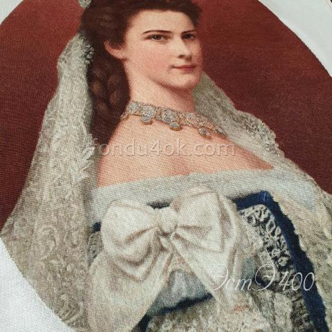 Вышивка - ткань: Страмин-Конгресс 24 ct, техника: петит-полукрест <br>Автор вышивки: Елена Корсакова (Loreley)